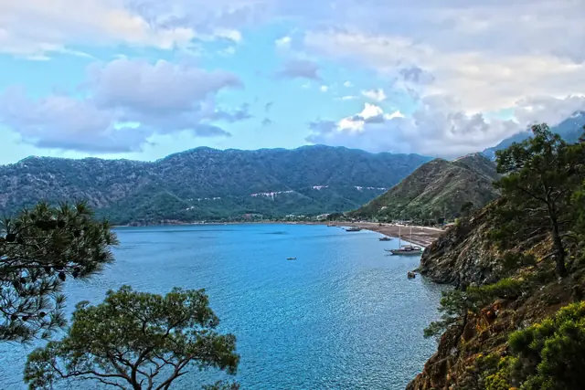 Adrasan koyu ve çevresinden görünüm