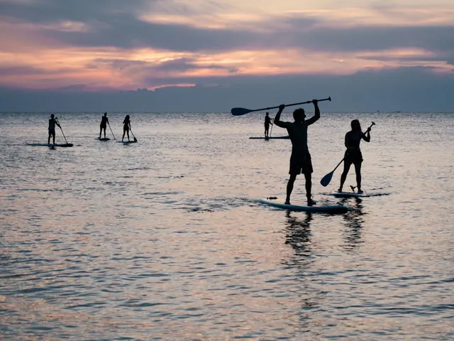 Adrasan'da SUP / paddle board deneyiminden temsili kare