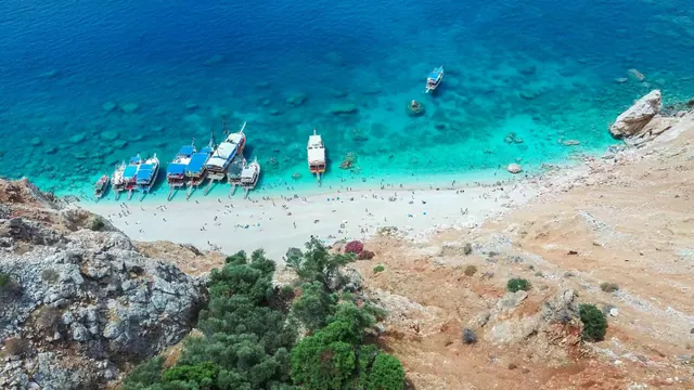 Adrasan'da tekne turu
